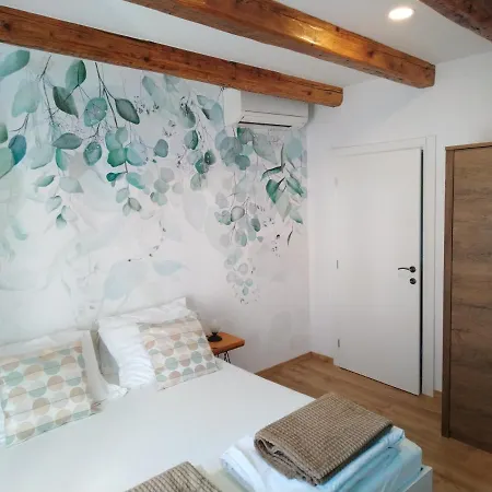 Apartamento Sumic Harbour View *
