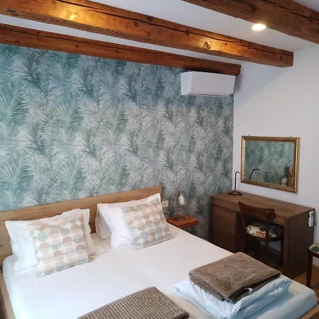 Sumic Harbour View Apartament