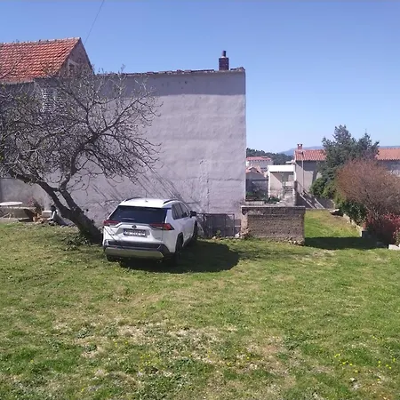 Sumic Harbour View Makarska