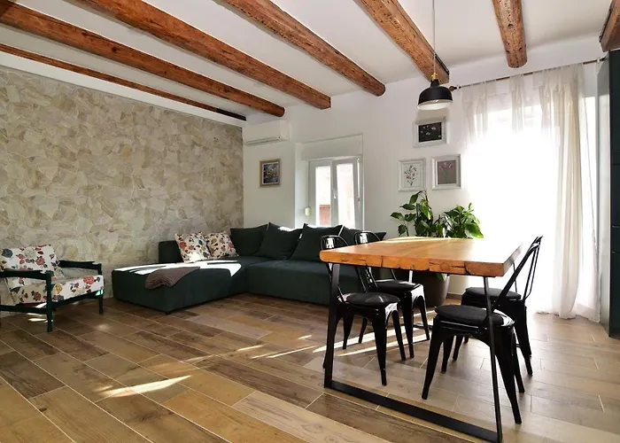 Апартаменты Sumic Harbour View