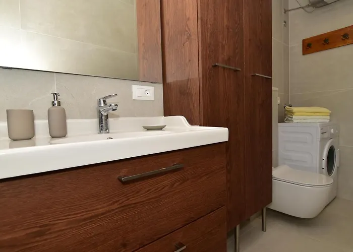 Апартаменты Sumic Harbour View
